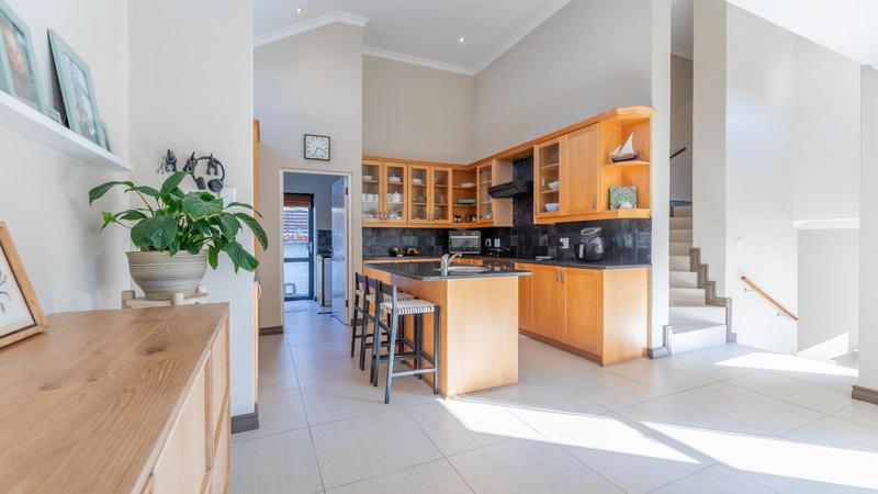 3 Bedroom Property for Sale in Atlantic Beach Golf Estate Western Cape